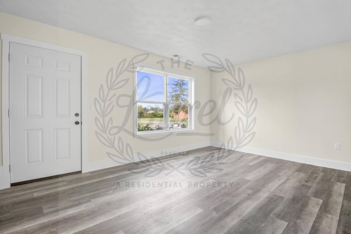 Townhouse for rent at 453 S Laurel Rd #1, London, KY 40744