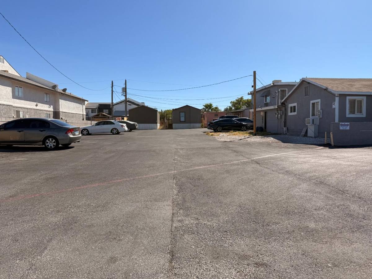 Apartment for rent at 1735 N Rancho #B, Las Vegas, NV 89106