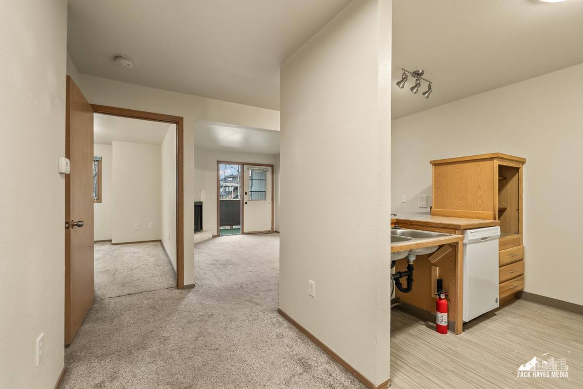 Apartment for rent at 4611 Juneau St #2, Anchorage, AK 99503