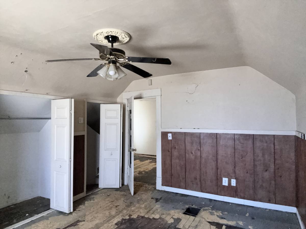House for rent at 2317 Grand Ave, Granite City, IL 62040