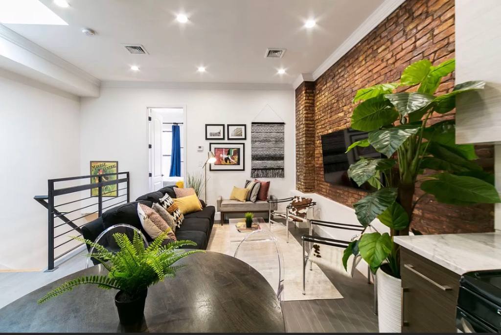 Apartment for rent at 578 Quincy St #2, Brooklyn, NY 11221