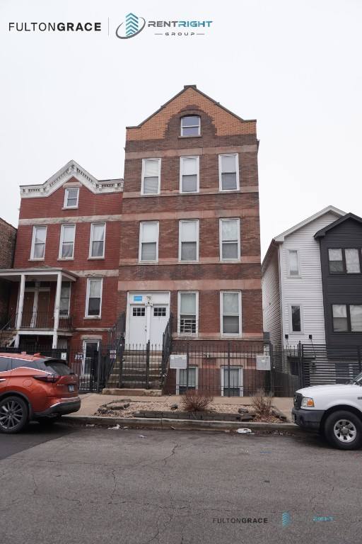 Apartment for rent at 2652 W 21st Place #BF, Chicago, IL 60608