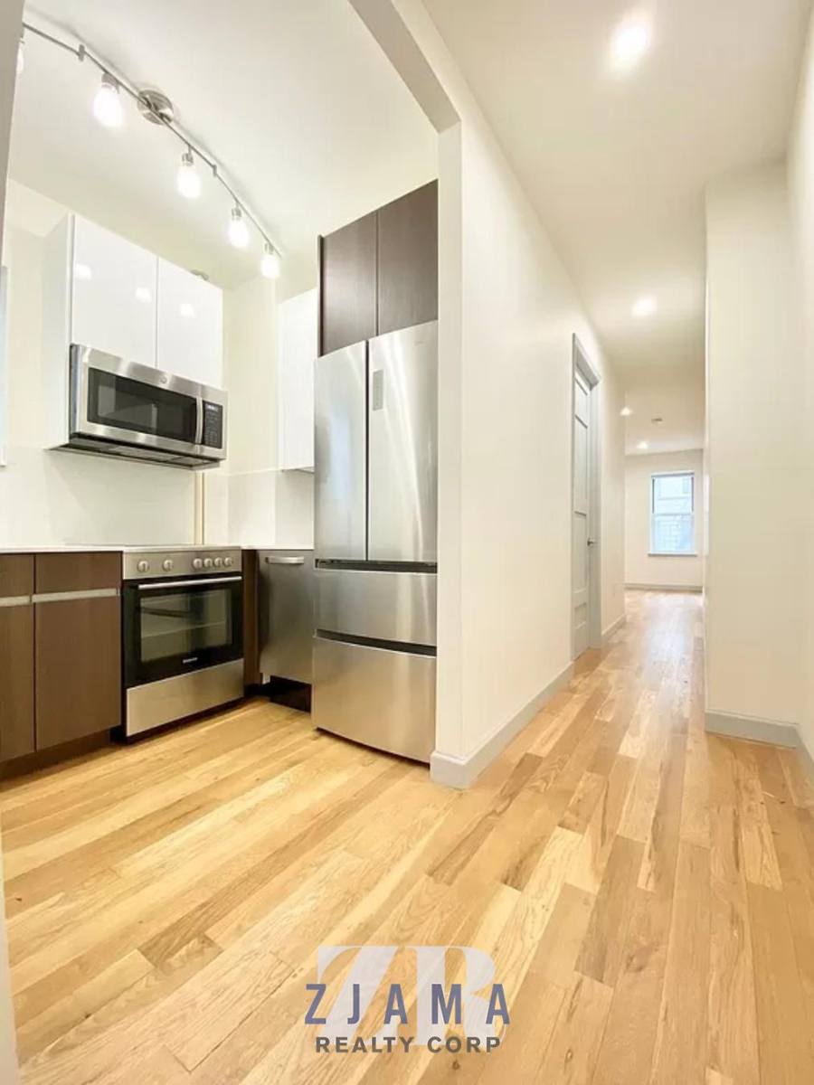 Apartment for rent at 68 W 107th St #23, New York, NY 10025