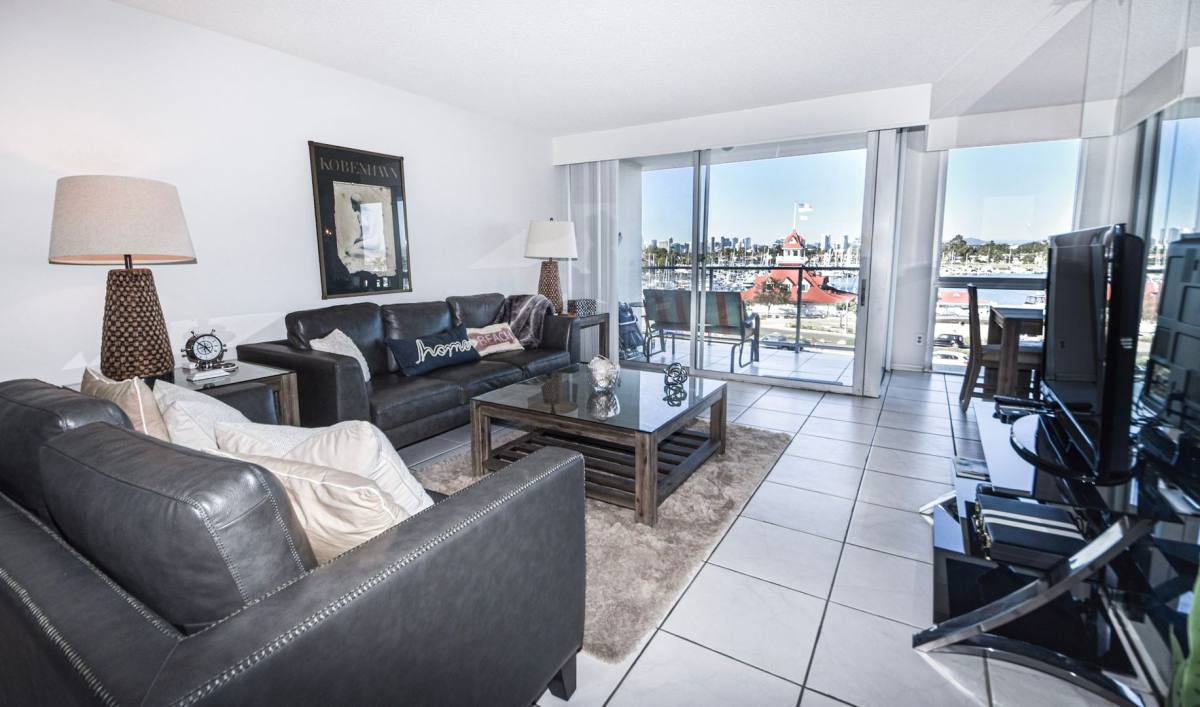 Apartment for rent at 1710 Avenida Del Mundo, Coronado, CA 92118