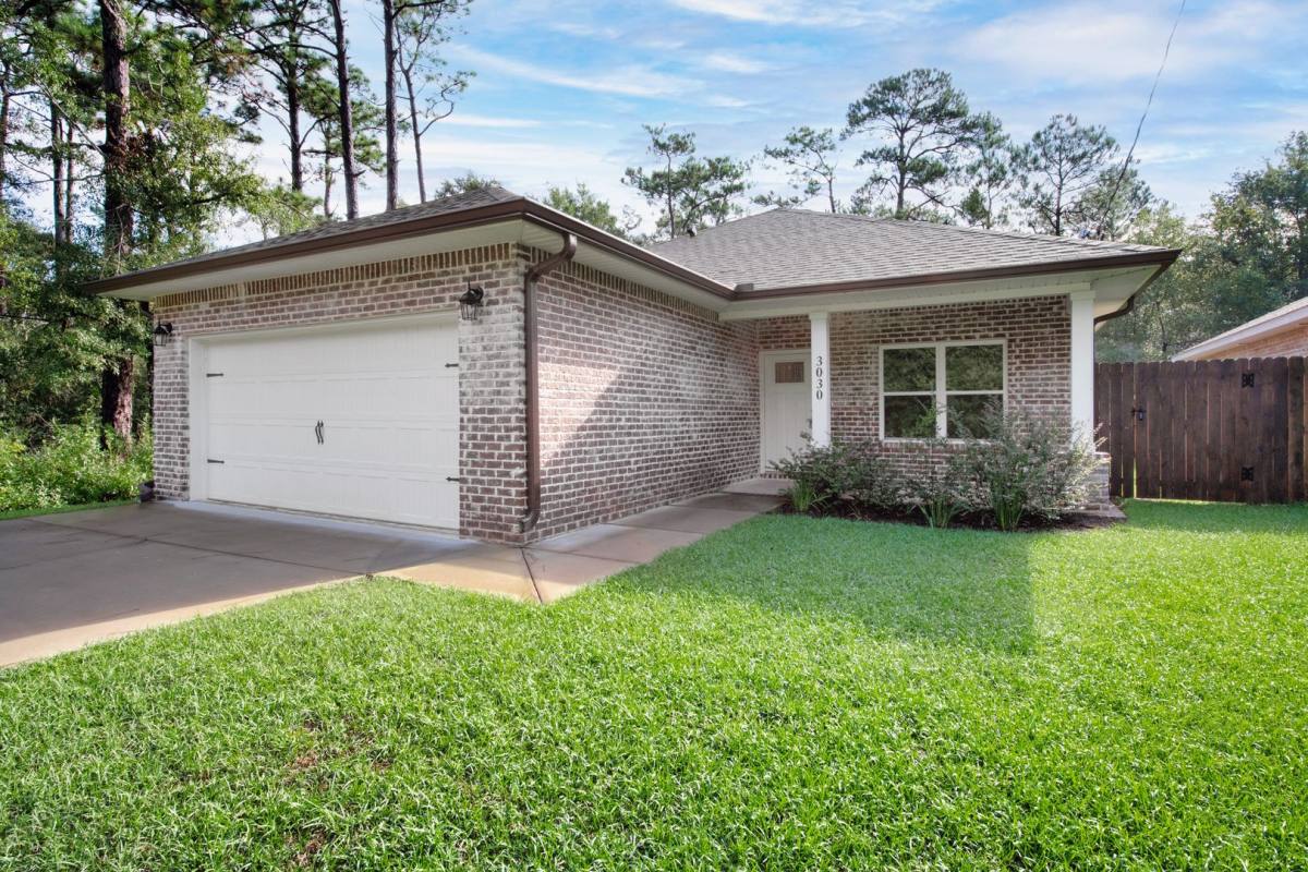 House for rent at 3030 N 38th Ave, Milton, FL 32583