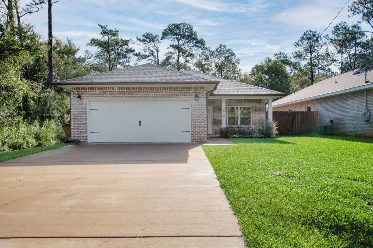 House for rent at 3030 N 38th Ave, Milton, FL 32583