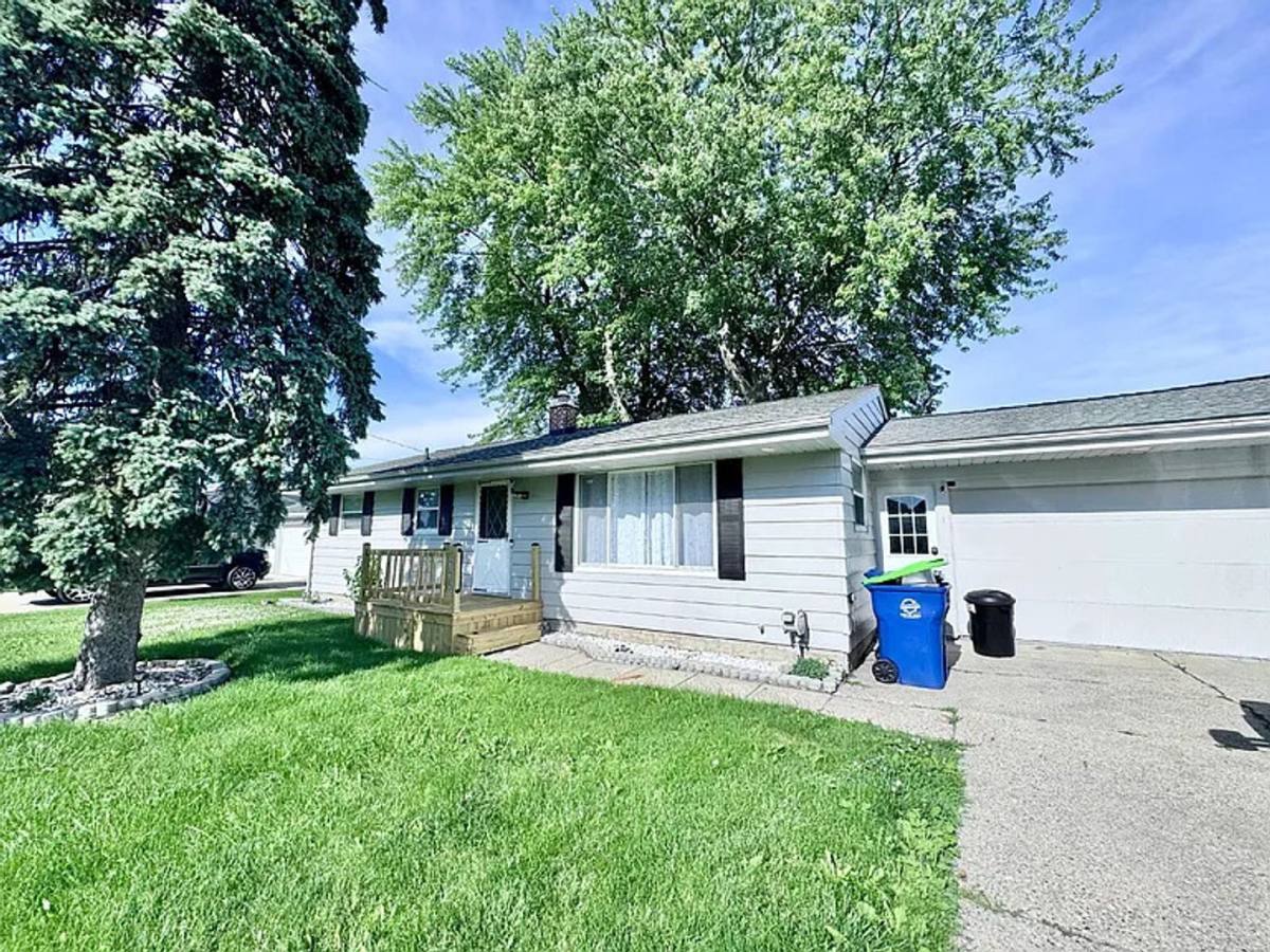 House for rent at 2620 Duane Dr, Saginaw, MI 48603
