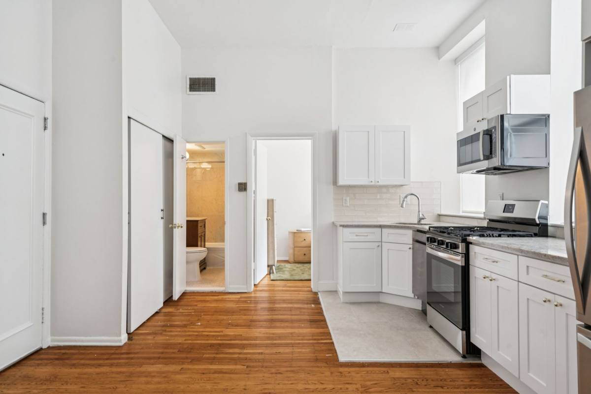 Apartment for rent at Way Rittenhouse, 1720 Lombard St, Philadelphia, PA 19146