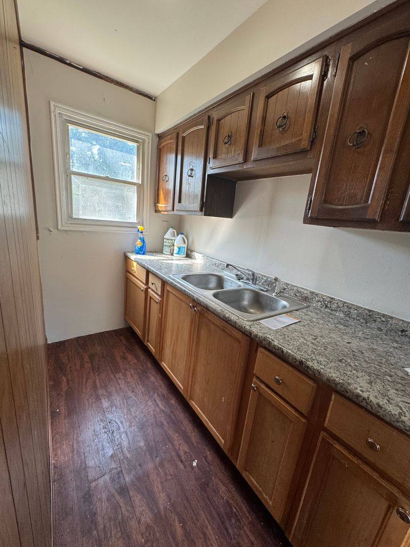 House for rent at 7006 Morgan Ave, Cleveland, OH 44127