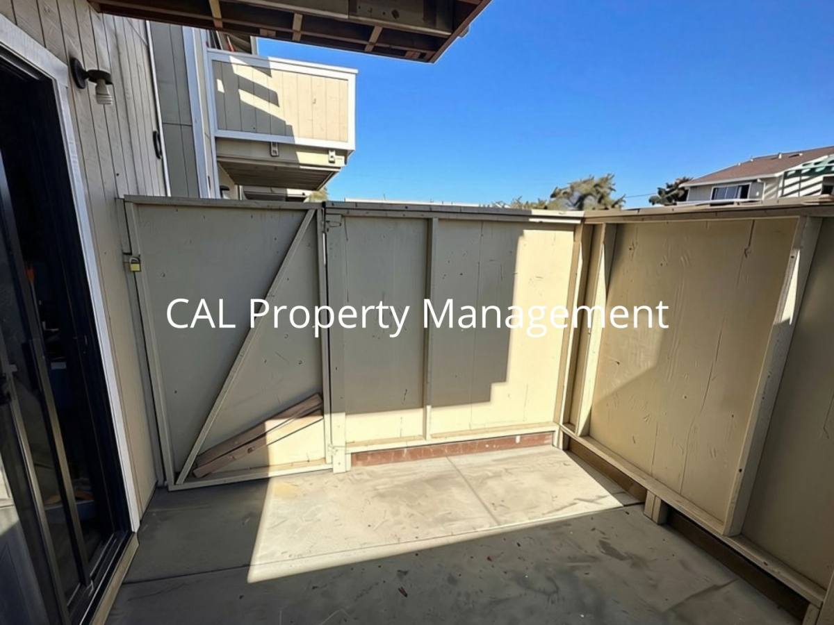 Apartment for rent at 1413 Del Monte Ave, Salinas, CA 93905