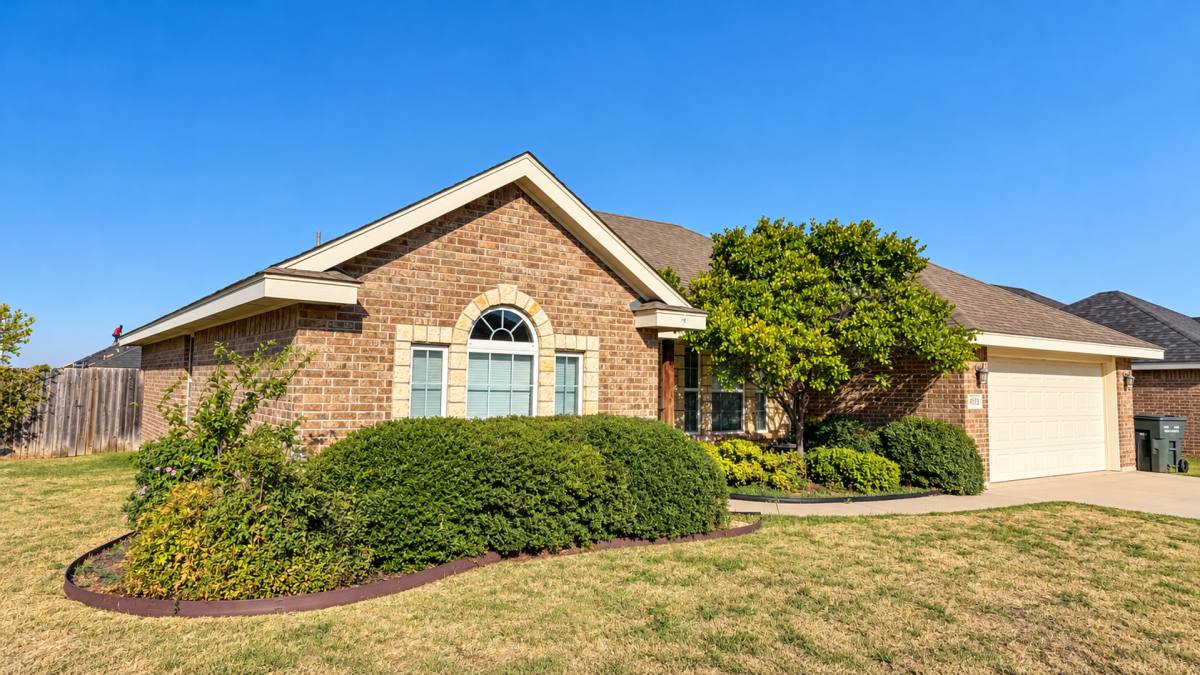 House for rent at 4818 Yellowstone Trail, Abilene, TX 79602