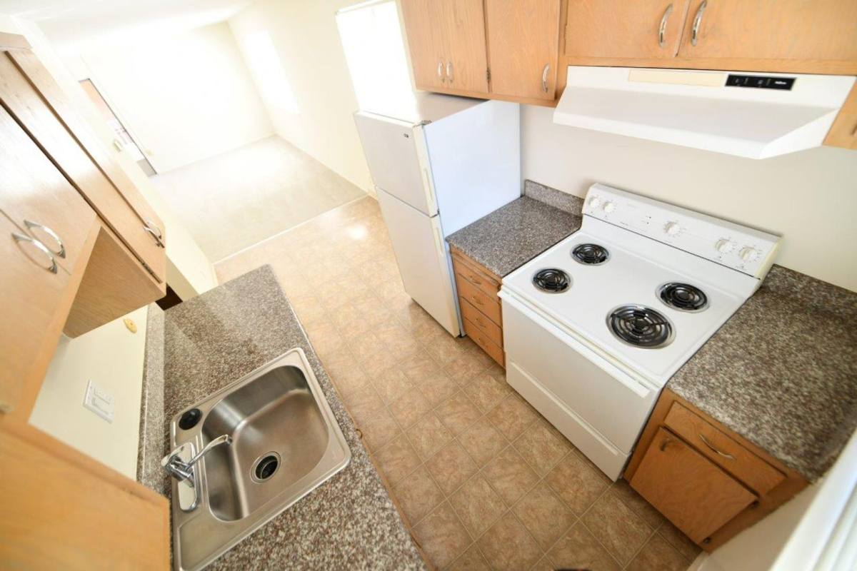 Apartment for rent at 275 41st St, Oakland, CA 94609