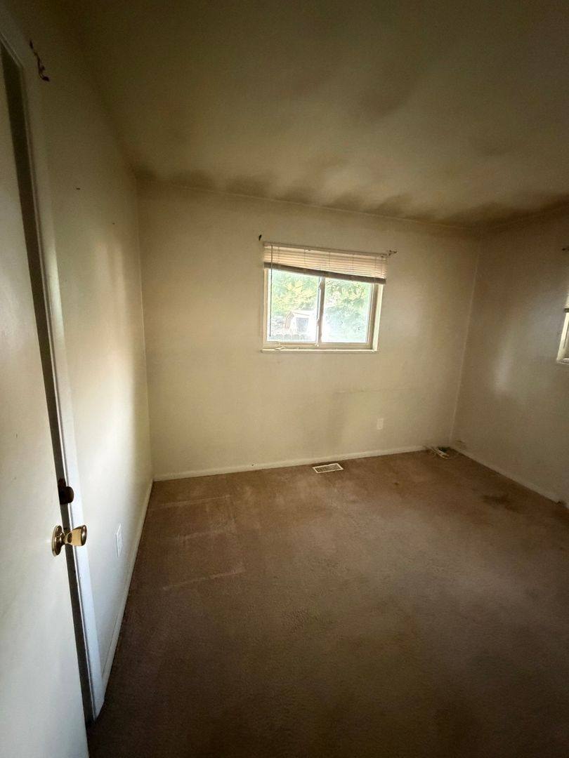Townhouse for rent at 3904 Aurora St, Indianapolis, IN 46227