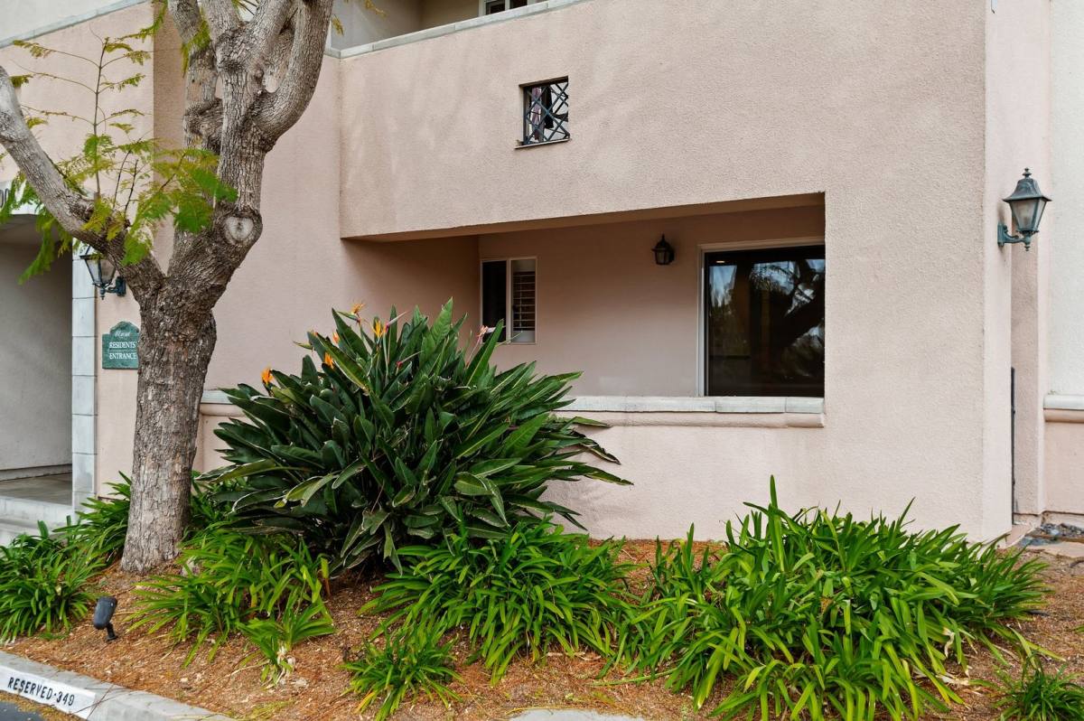 Apartment for rent at 407 Por La Mar Circle, Santa Barbara, CA 93103