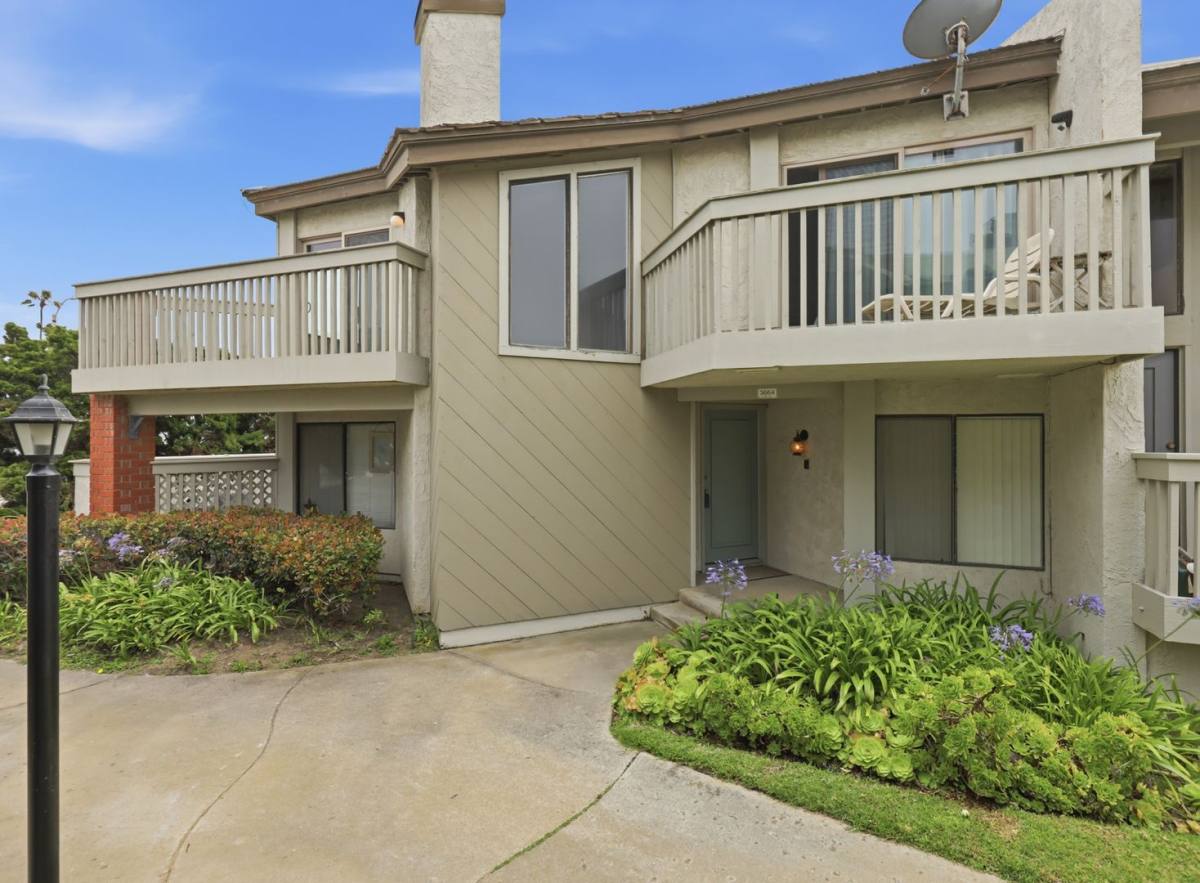 Condo for rent at 3664 Sunset Lane, Oxnard, CA 93035