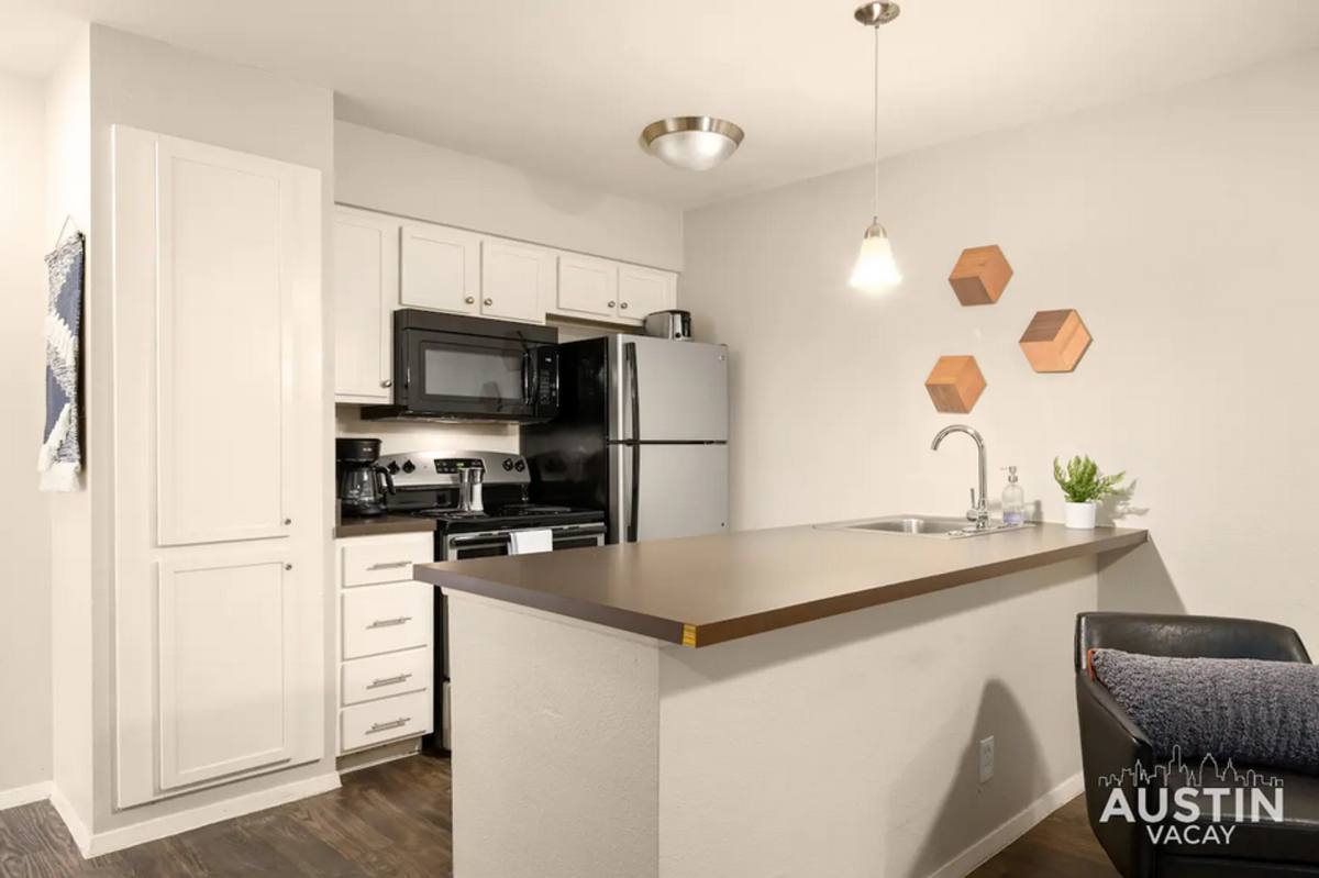 Apartment for rent at Zilker Walk Apts, 1117 Hollow Creek Dr, Austin, TX 78704
