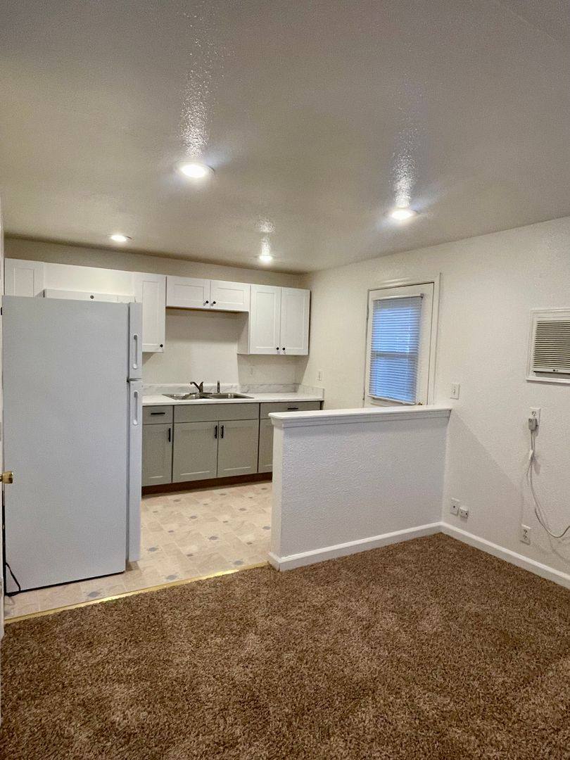 Apartment for rent at 1864 Cascade Blvd, Shasta Lake, CA 96019