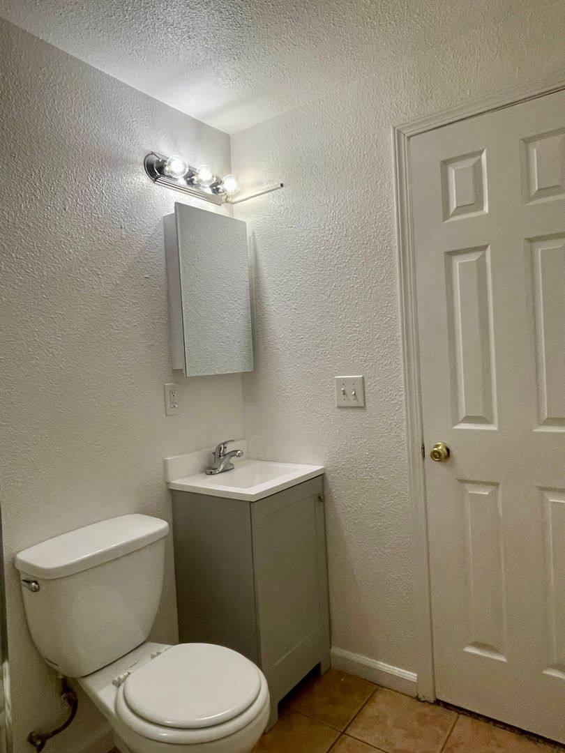 Apartment for rent at 1864 Cascade Blvd, Shasta Lake, CA 96019