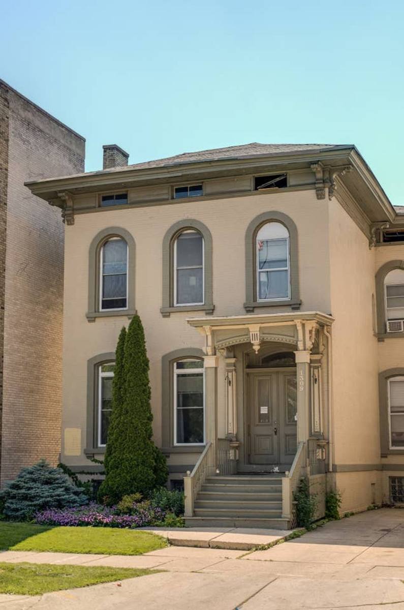 Apartment for rent at 1309 N Cass St, Milwaukee, WI 53202