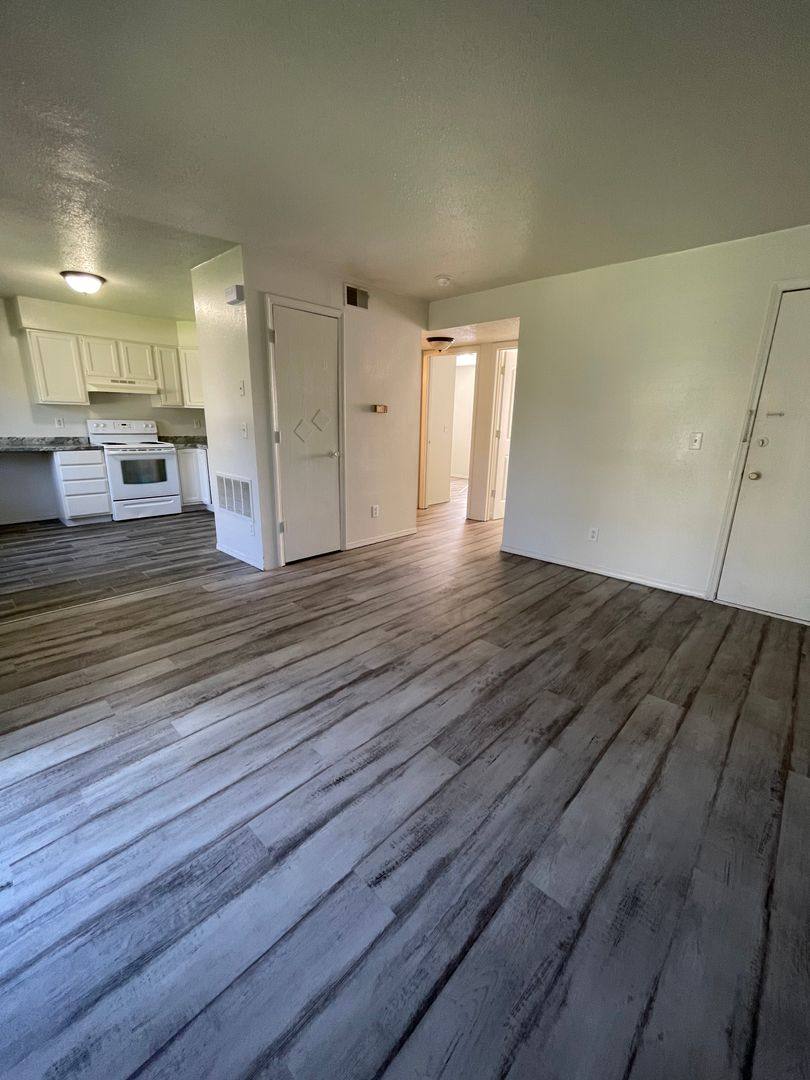 Apartment for rent at 922 Sylvan St, Emporia, KS 66801