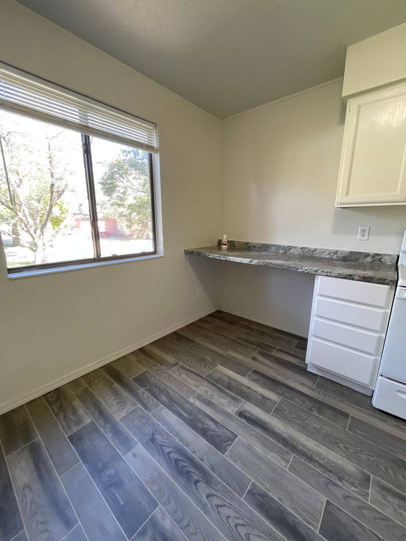 Apartment for rent at 922 Sylvan St, Emporia, KS 66801
