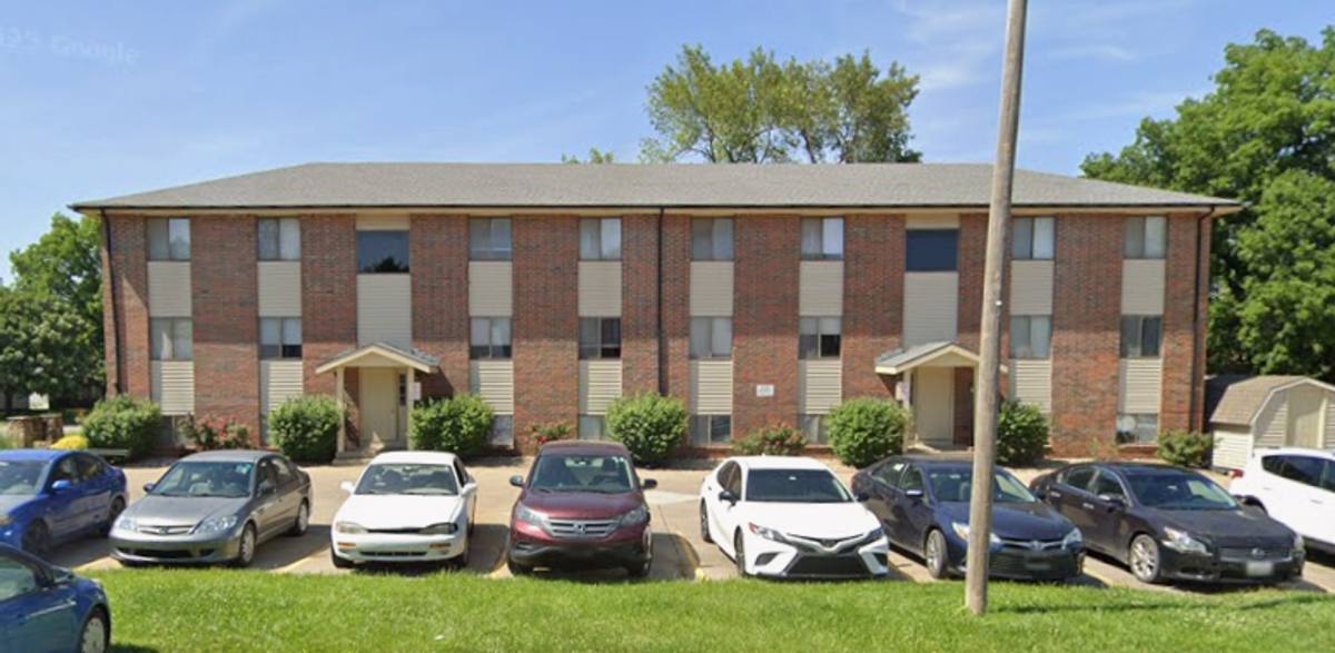 Apartment for rent at 922 Sylvan St, Emporia, KS 66801