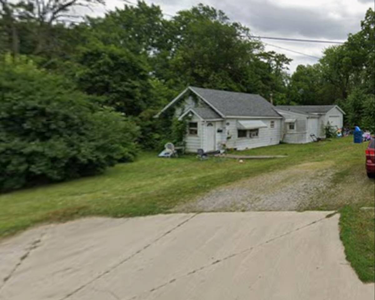 House for rent at 1504 Summit St, New Haven, IN 46774
