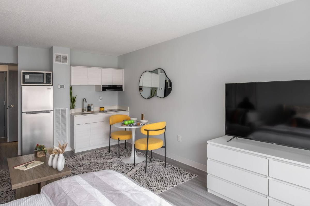 Apartment for rent at 16 W 10th St, Erie, PA 16501