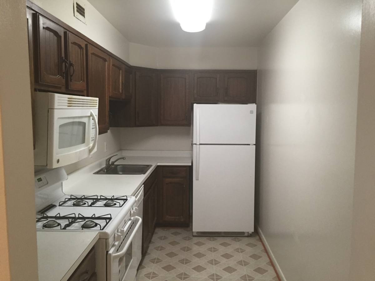 Apartment for rent at 7400 Lakeview Dr #201N, Bethesda, MD 20817