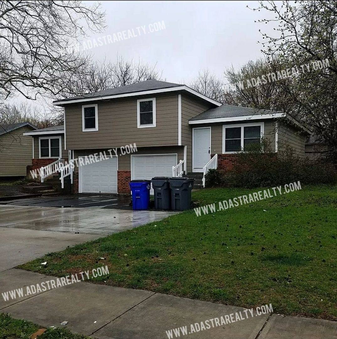 House for rent at 1516 E Elizabeth St, Olathe, KS 66061