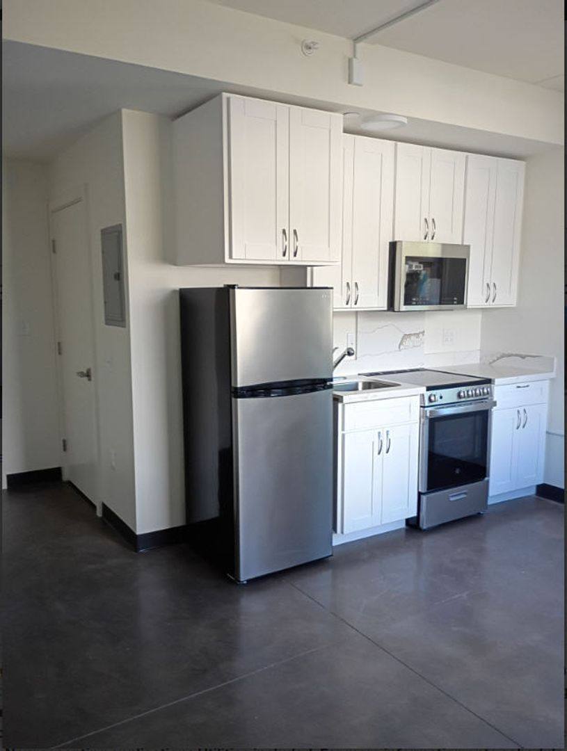 Apartment for rent at 1751 Algaroba St, Honolulu, HI 96826