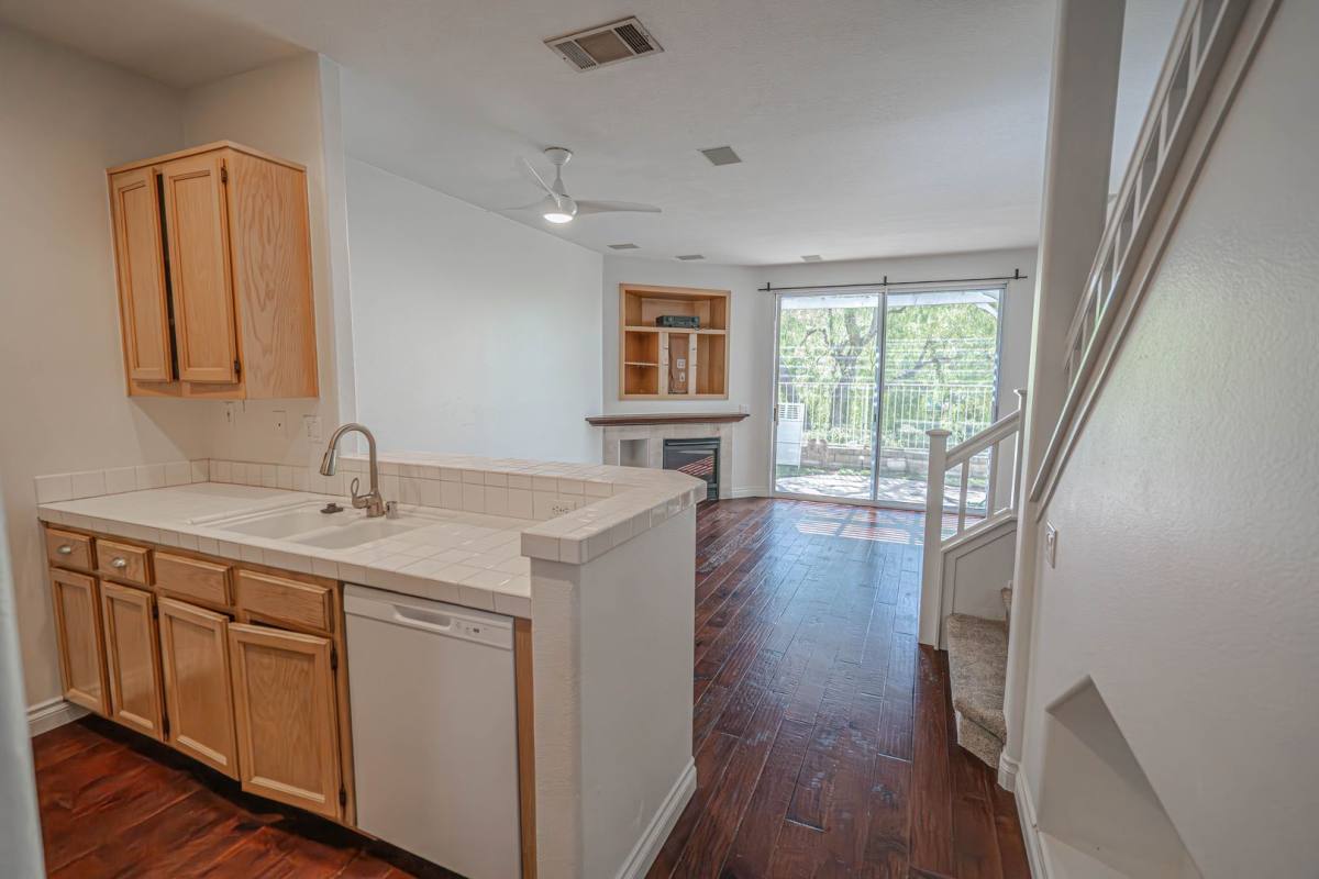 Townhouse for rent at 27105 Teton Trail #96, Valencia, CA 91354