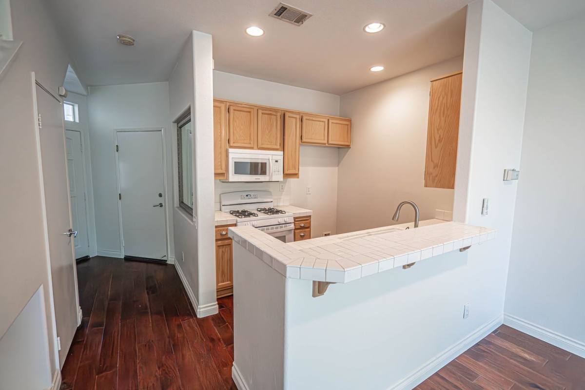 Townhouse for rent at 27105 Teton Trail #96, Valencia, CA 91354