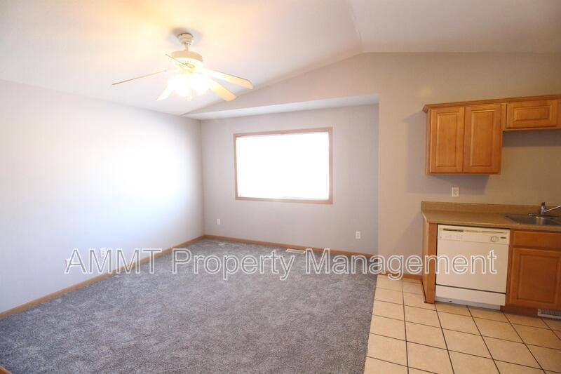 House for rent at 70 Florida Ave SW, Cedar Rapids, IA 52404