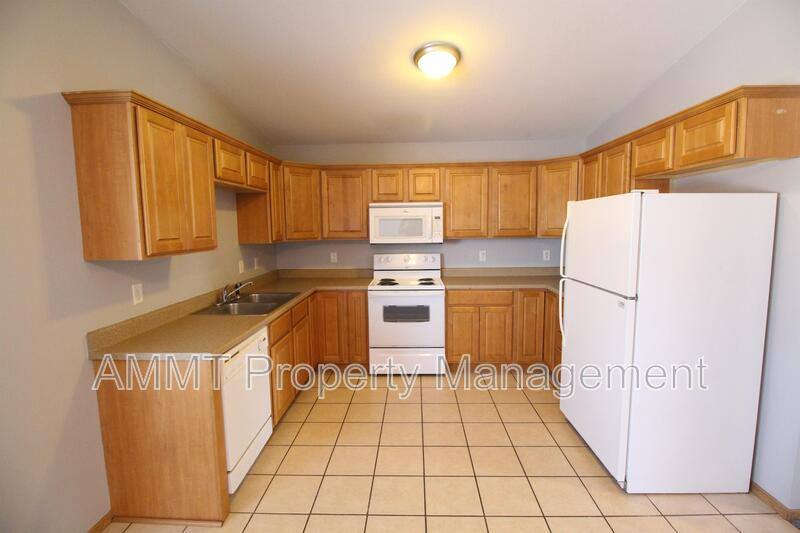 House for rent at 70 Florida Ave SW, Cedar Rapids, IA 52404