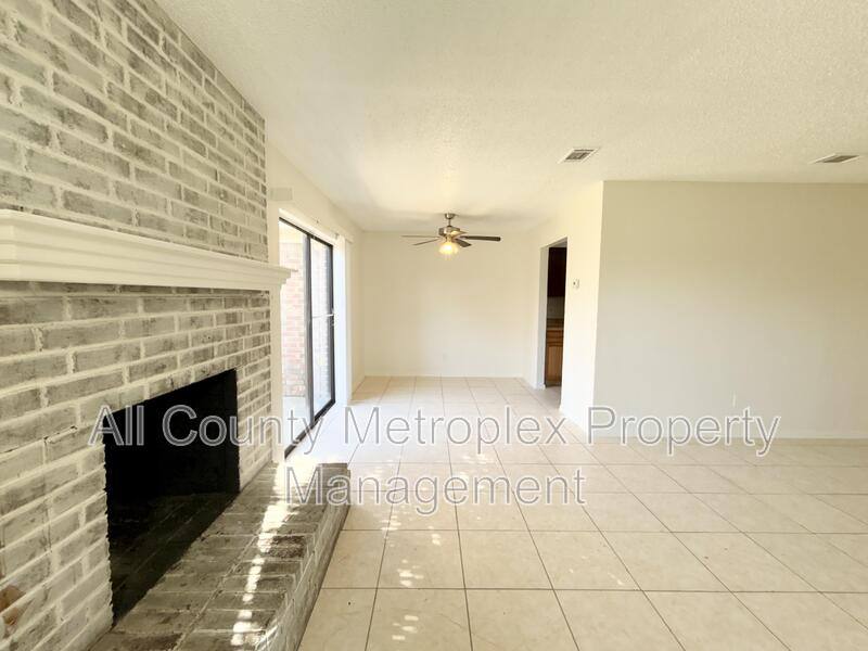 Condo for rent at 4001 N Garland Ave #4, Garland, TX 75040