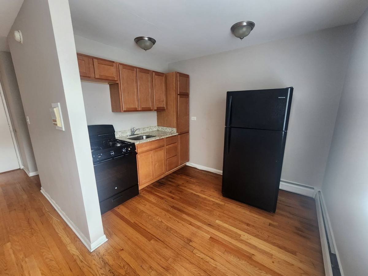 Apartment for rent at 5147-5163 Electric Ave, Hillside, IL 60162