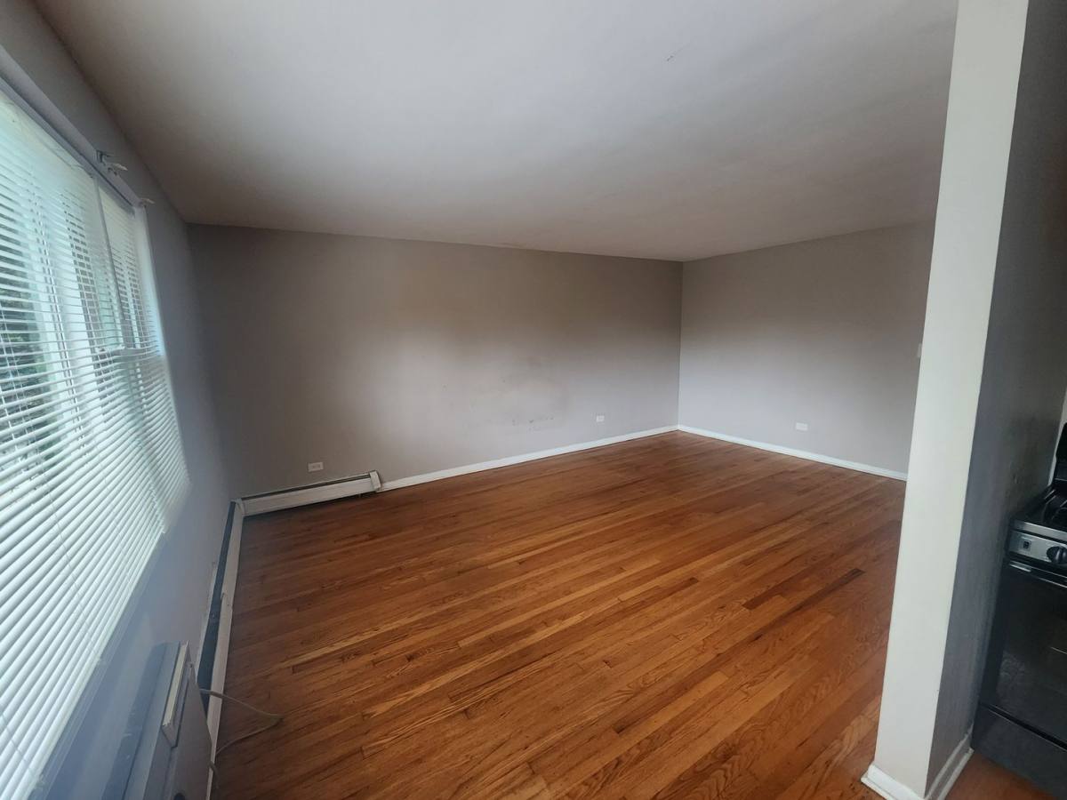 Apartment for rent at 5147-5163 Electric Ave, Hillside, IL 60162