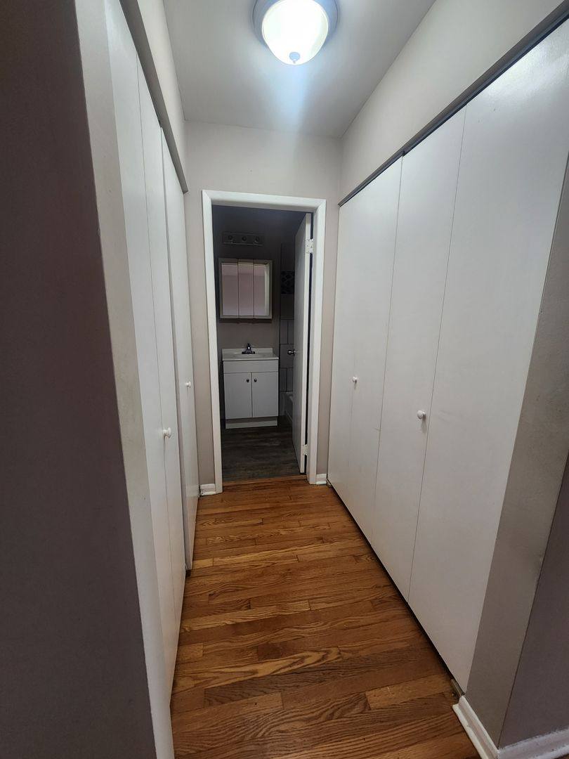 Apartment for rent at 5147-5163 Electric Ave, Hillside, IL 60162