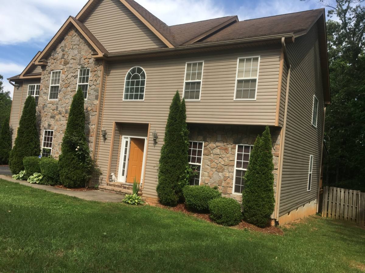 House for rent at 64 Helen Holcombe Way, Candler, NC 28715