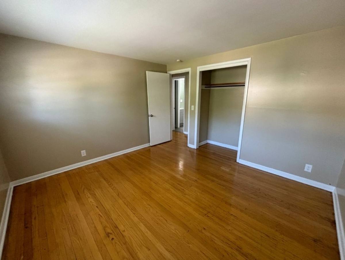 Apartment for rent at 110-118 Milburn Dr, Syracuse, NY 13207