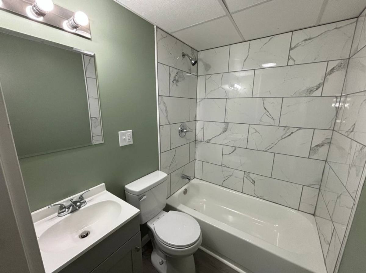 Apartment for rent at 110-118 Milburn Dr, Syracuse, NY 13207