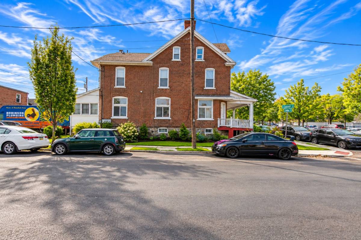 Apartment for rent at 1038 Linden St, Bethlehem, PA 18018