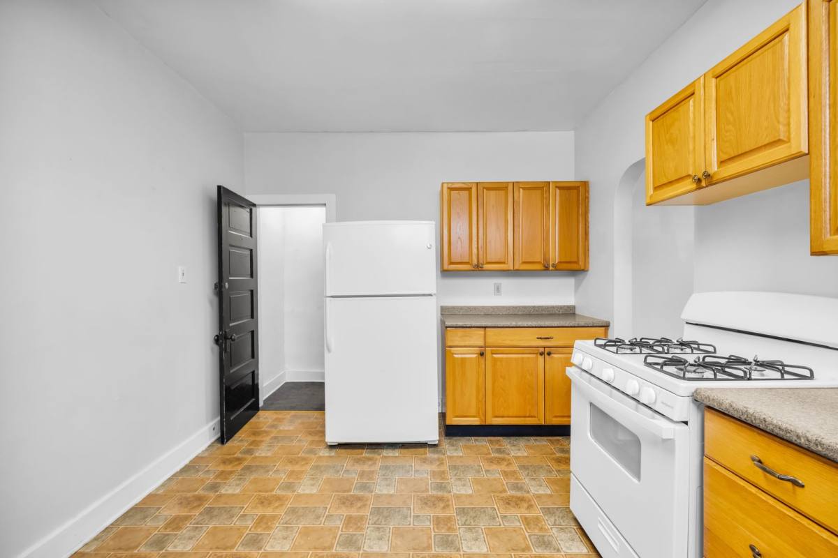 Apartment for rent at 1038 Linden St, Bethlehem, PA 18018
