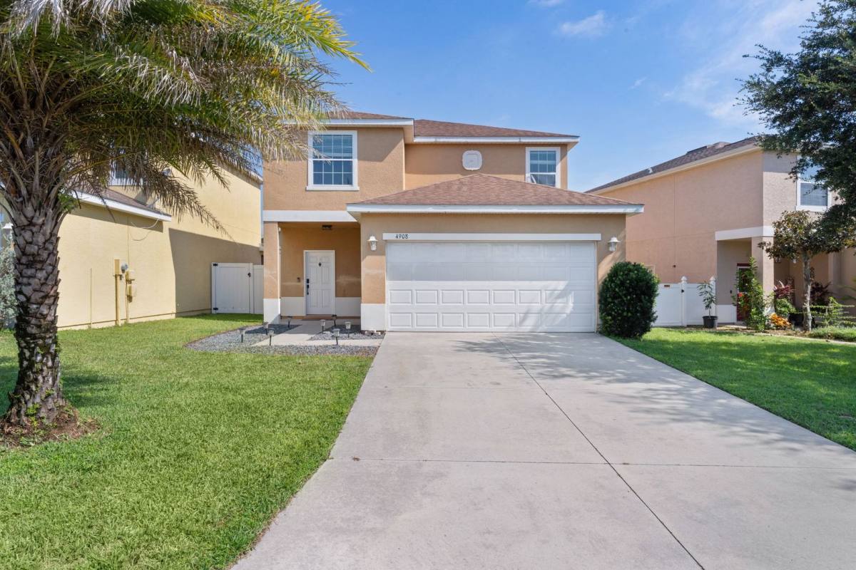 House for rent at 4908 NE 123rd Lane, Oxford, FL 34484
