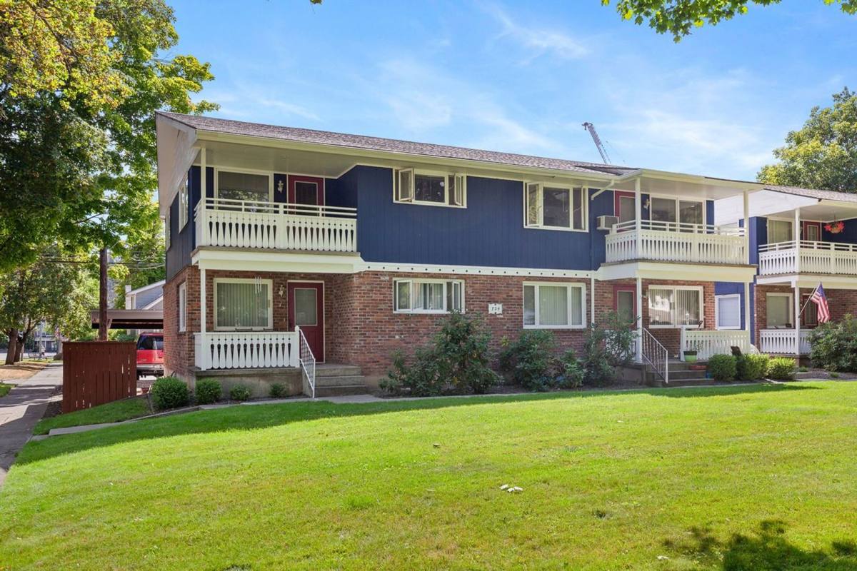 Apartment for rent at Sherwood Apts, 722 E Coeur D' Alene Ave, Coeur d'Alene, ID 83814