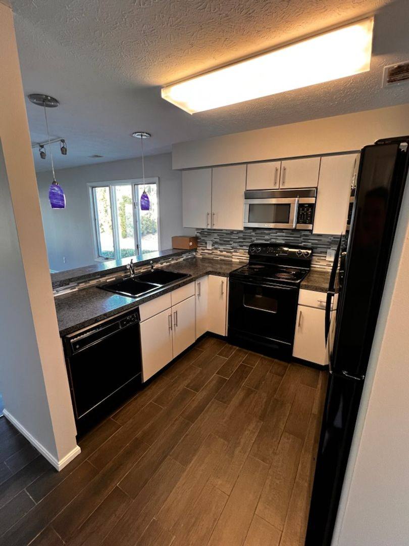Condo for rent at 2796 Sand Run Parkway, Akron, OH 44333