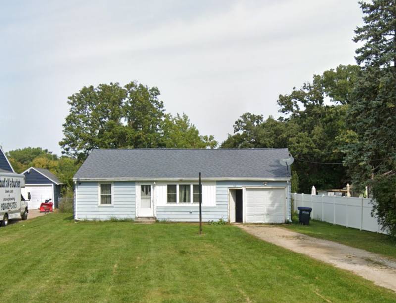 House for rent at 60 Sennholz Court, Oshkosh, WI 54902