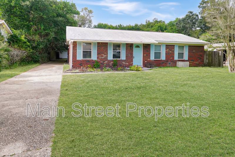 House for rent at 421 Seamarge Lane, Pensacola, FL 32507