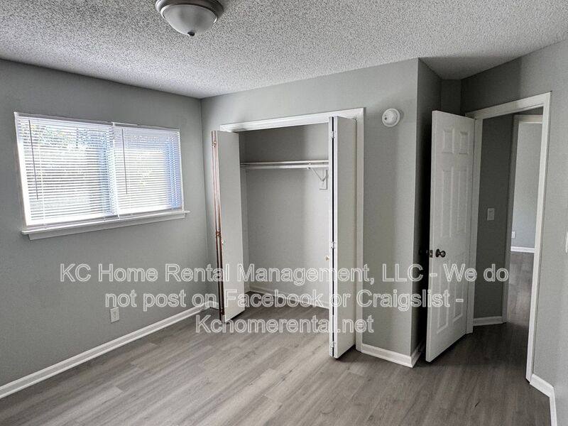 Apartment for rent at 4719 Switzer Rd, Shawnee, KS 66203